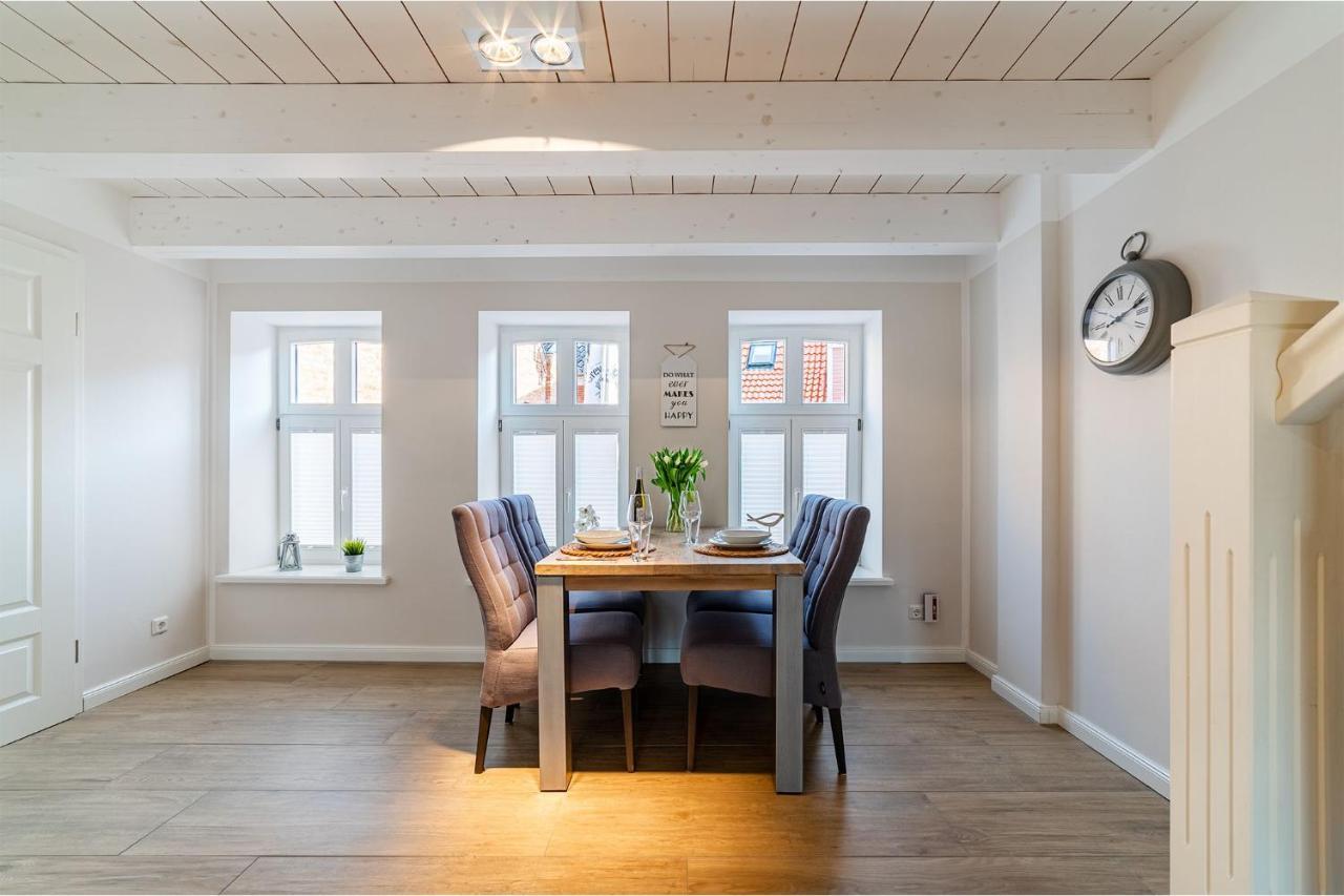 Haus Am Siel 01, Zentral Mit Eigenem Steg Villa Greetsiel Eksteriør bilde